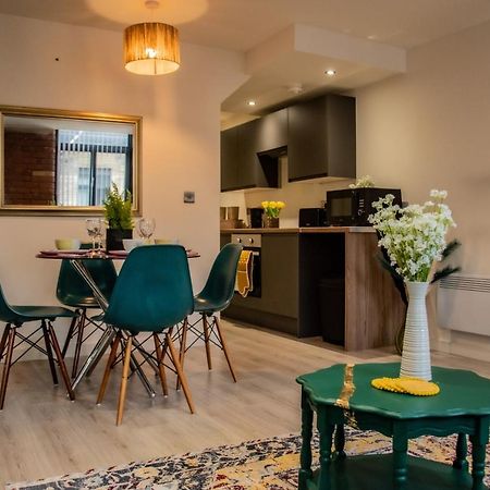 Bv Lush Apartment At Conditioning House Bradford Bradford  Eksteriør billede