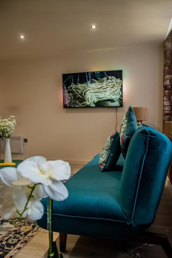 Bv Lush Apartment At Conditioning House Bradford Bradford  Eksteriør billede
