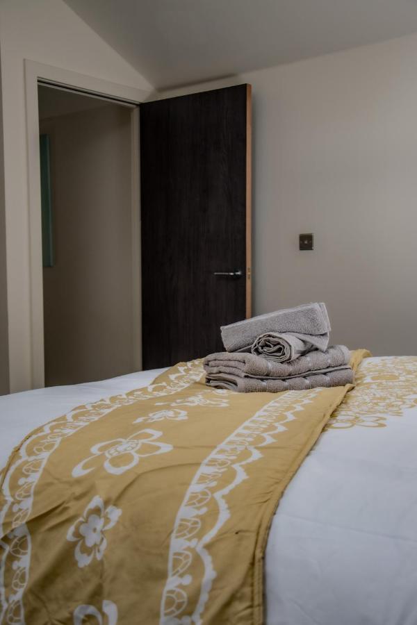 Bv Lush Apartment At Conditioning House Bradford Bradford  Eksteriør billede