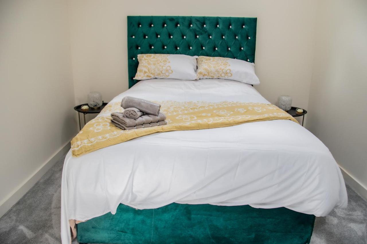 Bv Lush Apartment At Conditioning House Bradford Bradford  Eksteriør billede